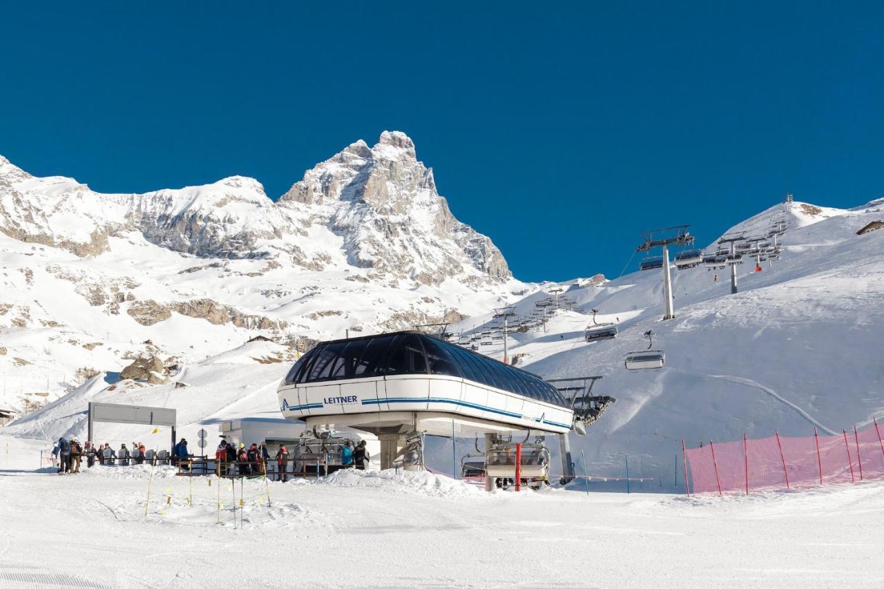 Ski Apartment Francois Hot Tub & Central Location With Hotel Services Breuil-Cervinia Exterior photo