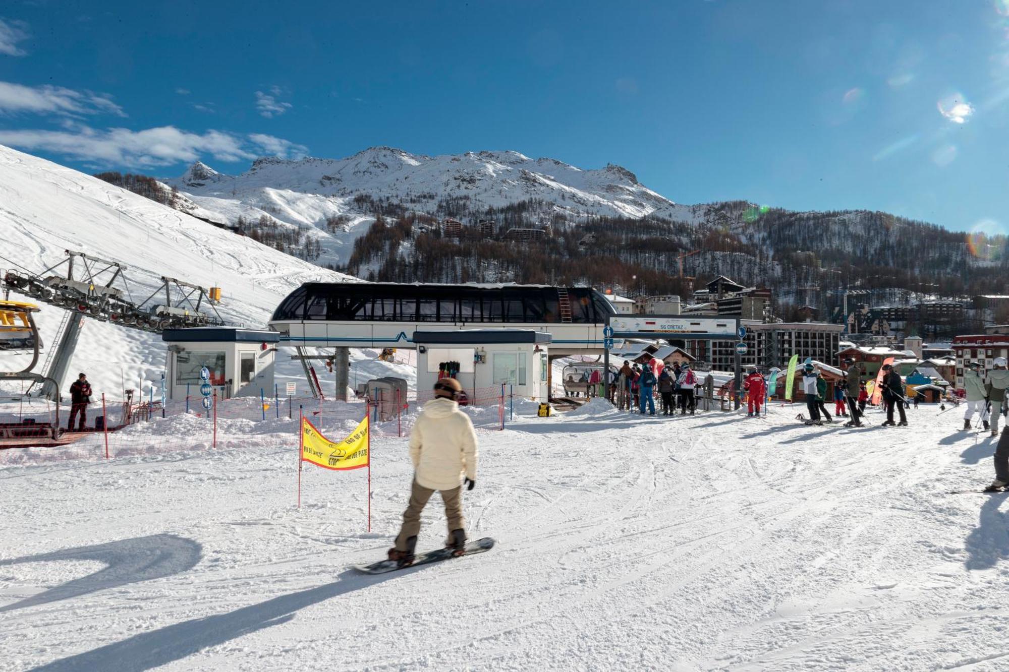 Ski Apartment Francois Hot Tub & Central Location With Hotel Services Breuil-Cervinia Exterior photo